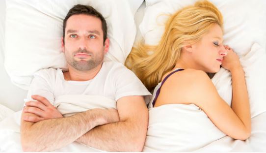 POR QUÉ LAS MUJERES NECESITAN DORMIR MÁS QUE LOS HOMBRES