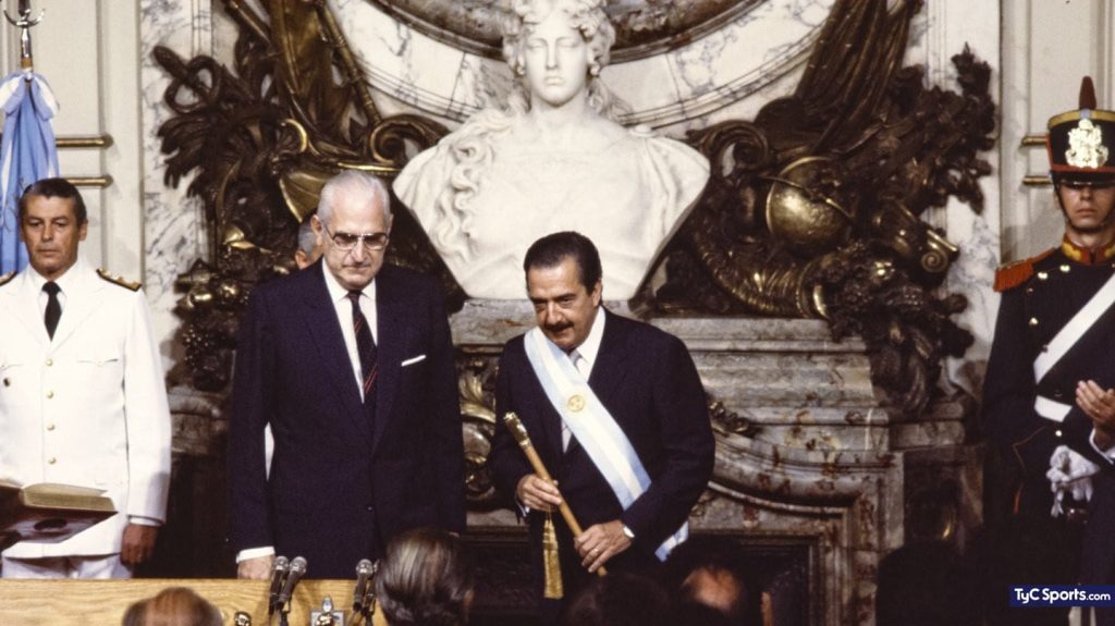 dia-de-la-restauracion-de-la-democracia_1440x810_wmk