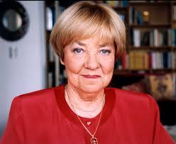 UN DÍA COMO HOY FALLECE MARÍA ELENA WALSH
