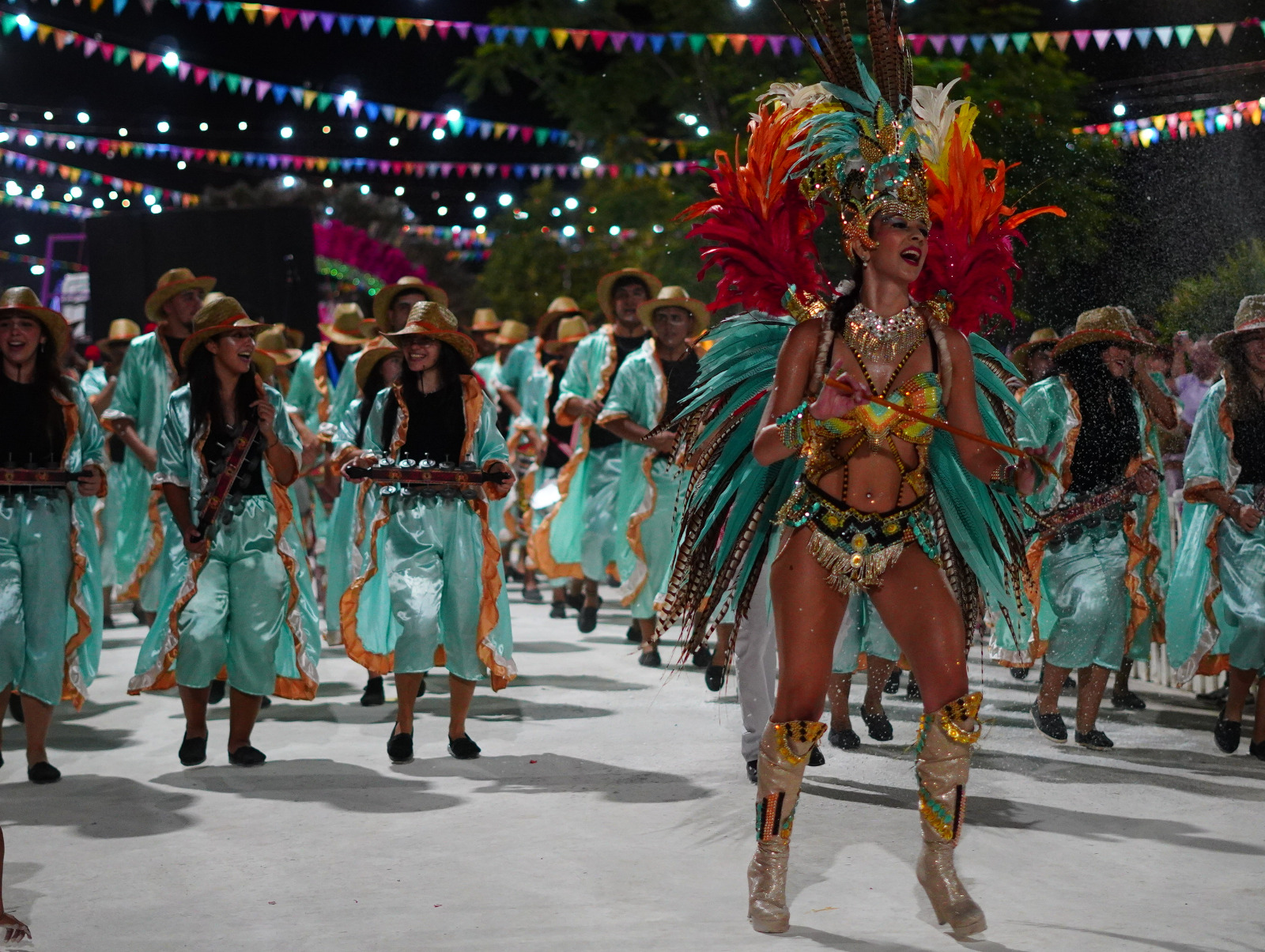 MISIONES SE LLENA DE RITMO Y COLOR CON LOS CARNAVALES 2025
