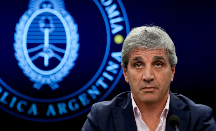 El Gobierno argentino pone paños fríos sobre la inminencia de un acuerdo con el FMI e inquieta a los mercados