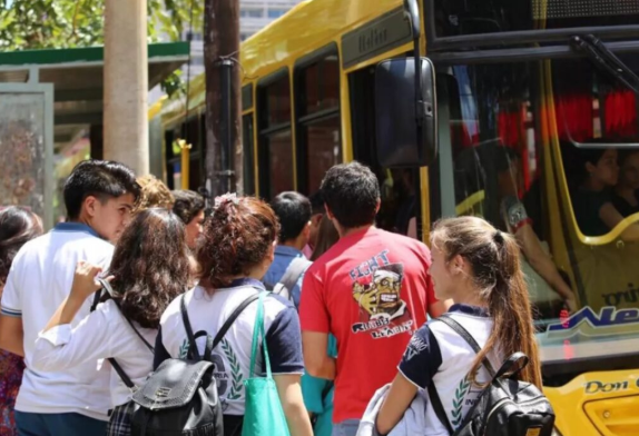 EL BEEGM ASEGURA EL TRANSPORTE GRATUITO PARA LOS ESTUDIANTES