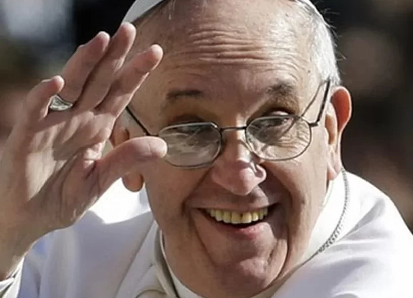 OTRA SORPRESA DEL PAPA