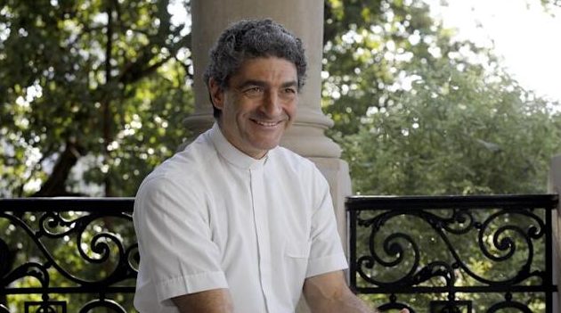 UN ARGENTINO QUE TRABAJÓ EN EL VATICANO REVELA CÓMO ERA LA RUTINA DE FRANCISCO