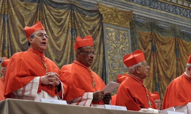 CONCLAVE PARA ELEGIR AL NUEVO PAPA