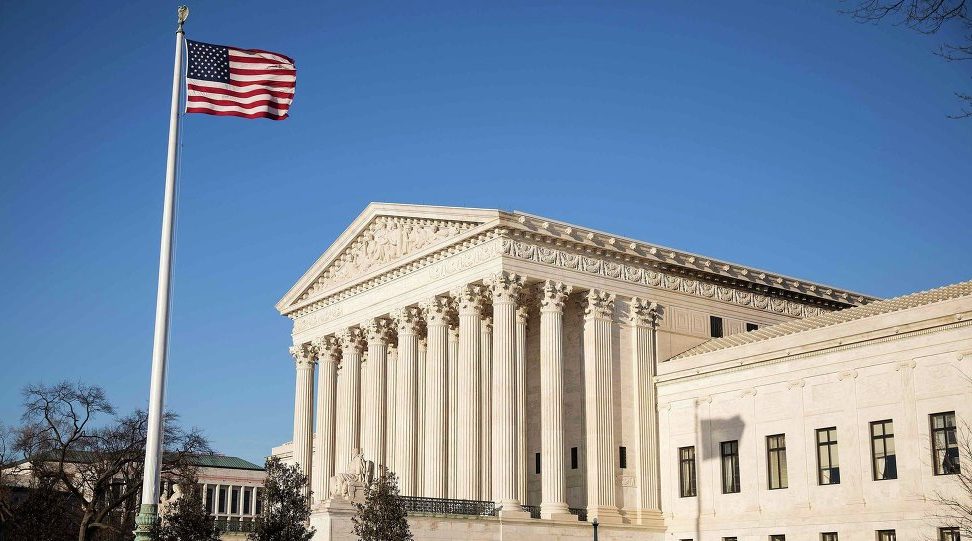 CORTE DE EEUU BLOQUEA ARANCELES IMPUESTOS POR TRUMP