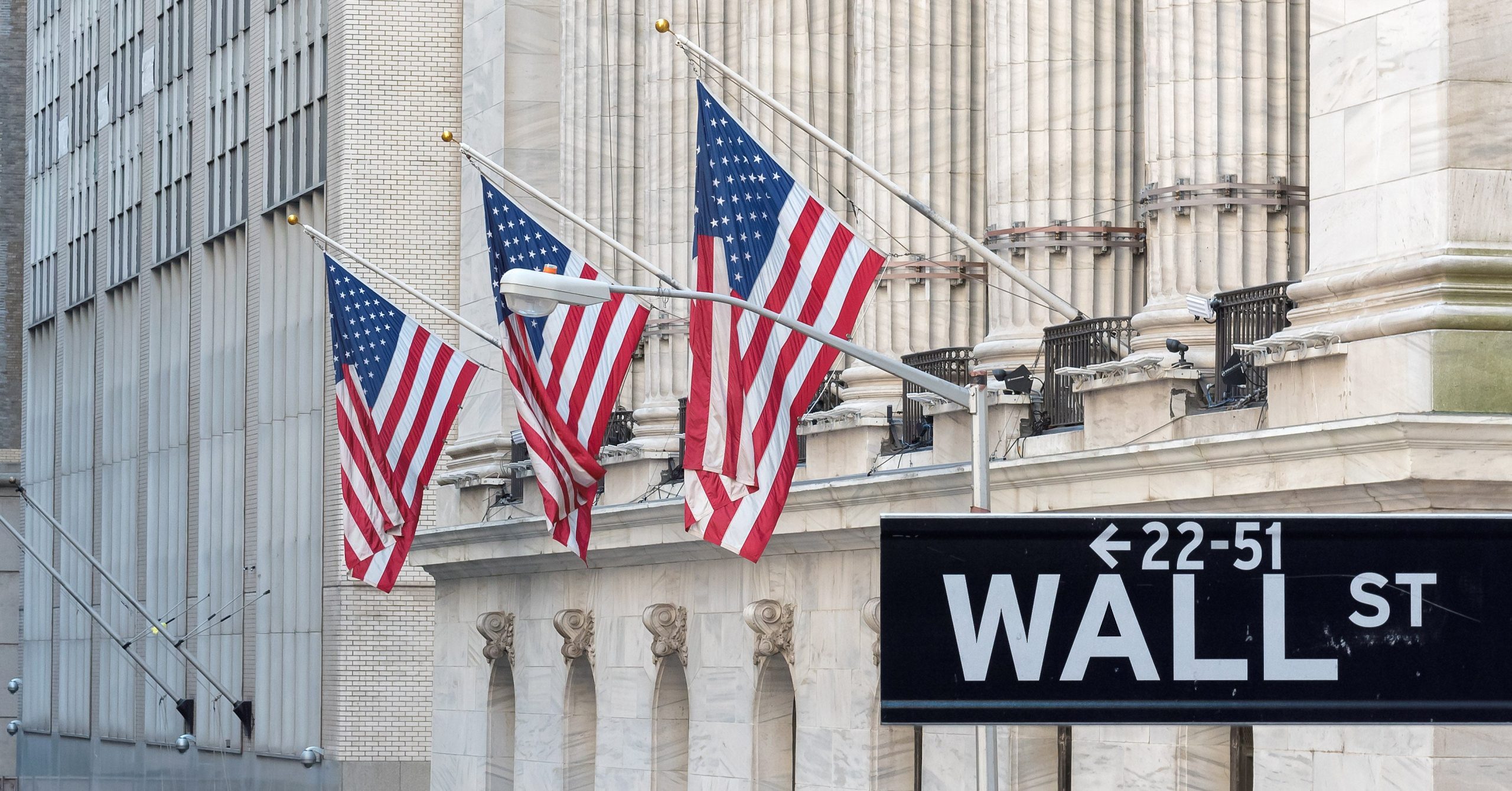 WALL STREET IMPULSA CAÍDAS GLOBALES TRAS ARANCELES
