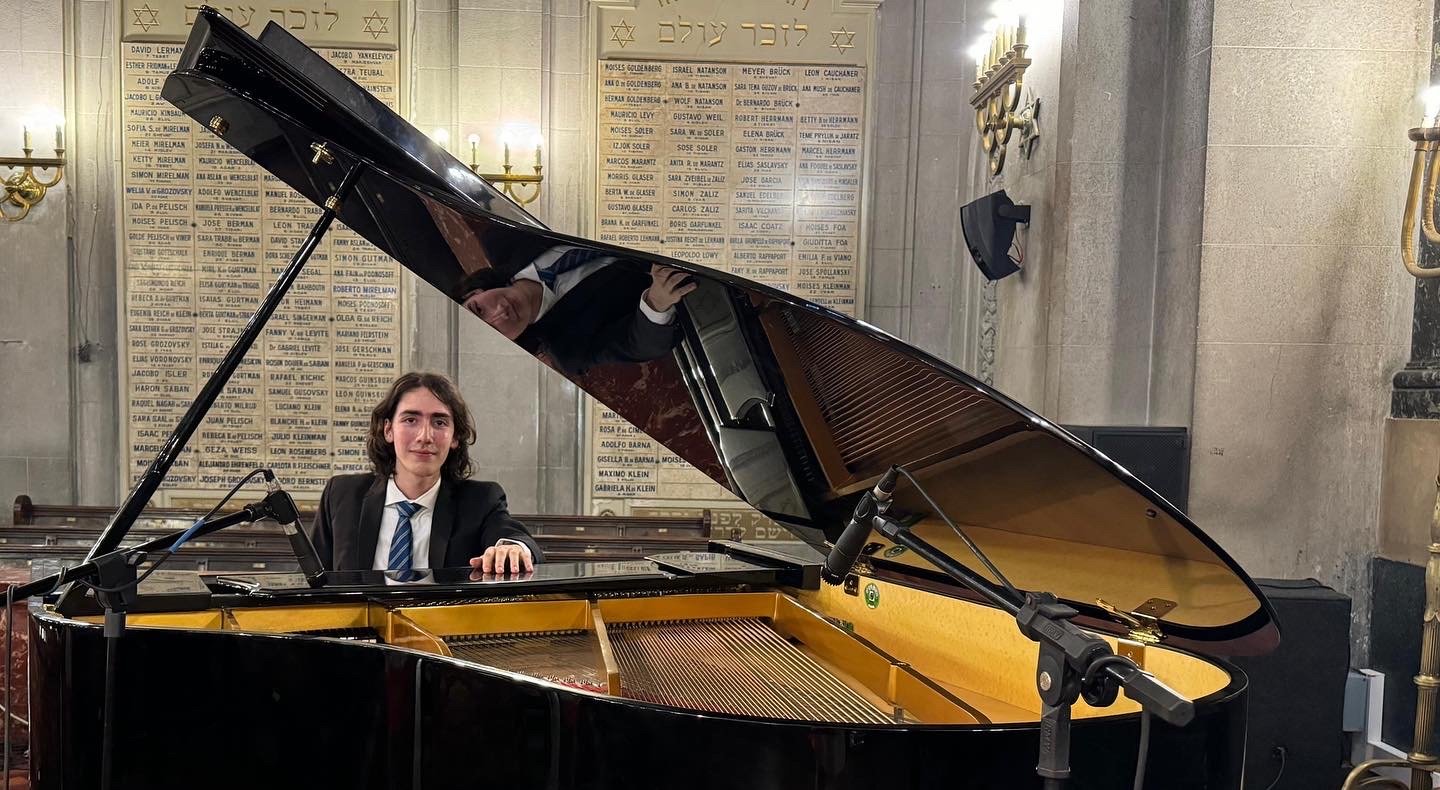 Pianista misionero tocó en el Colón y ahora busca fondos para consagrarse en Europa