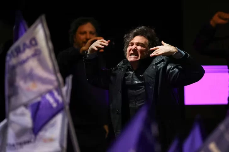 Milei adelantó que se tomará “algo de tiempo” para definir los cambios en el Gabinete y puso como prioridad el paquete de reformas