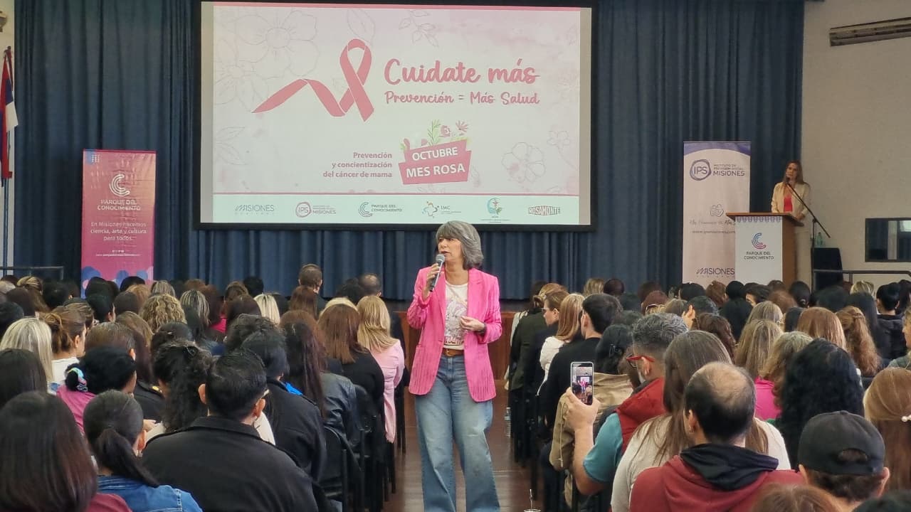 Más de 700 mujeres participaron de jornada de prevención de cáncer de mama en Posadas