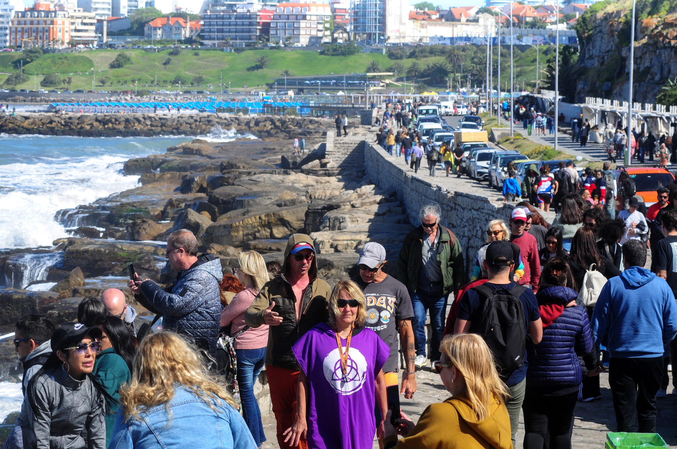 Mar del Plata recibió casi 160.000 turistas durante el fin de semana largo